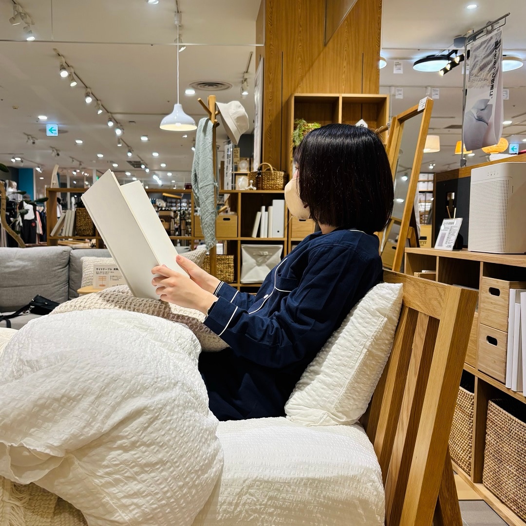 浦和パルコ】新商品 もたれかかれる木製ベッド でくつろぎのあるお部屋